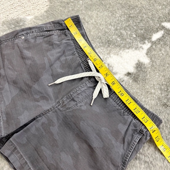 Vuori Camo Ripstop Shorts - Picture 6 of 12